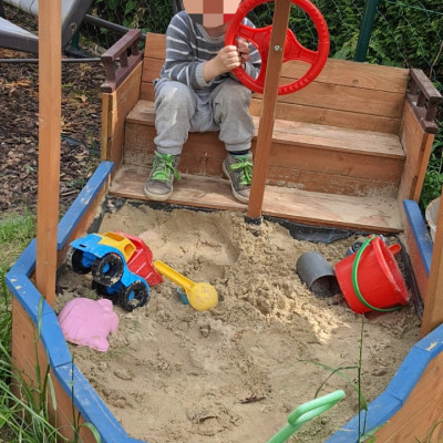 Sandkasten in der Spielecke Sandkasten in der Spielecke